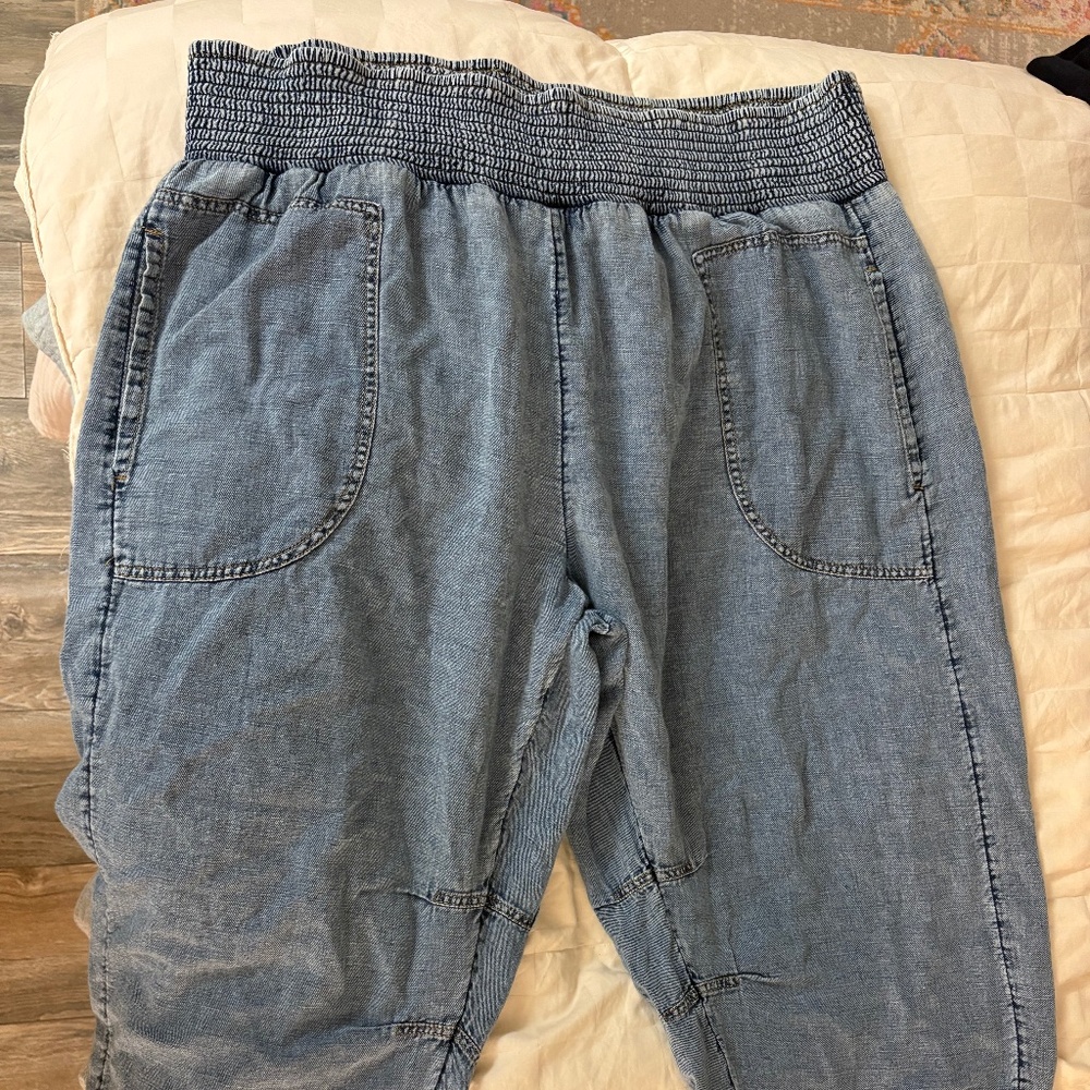 PILCRO Anthropologie 2x super light 100% cotton denim barrel pant